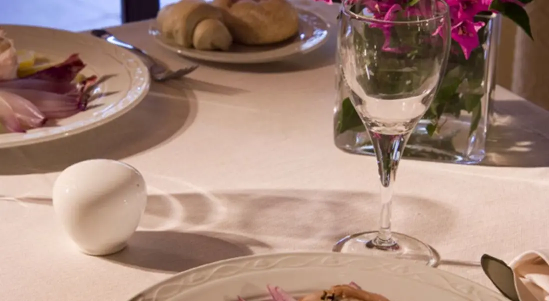 Restauracja i jedzenie w hotelu Colonna Country & Sporting Club