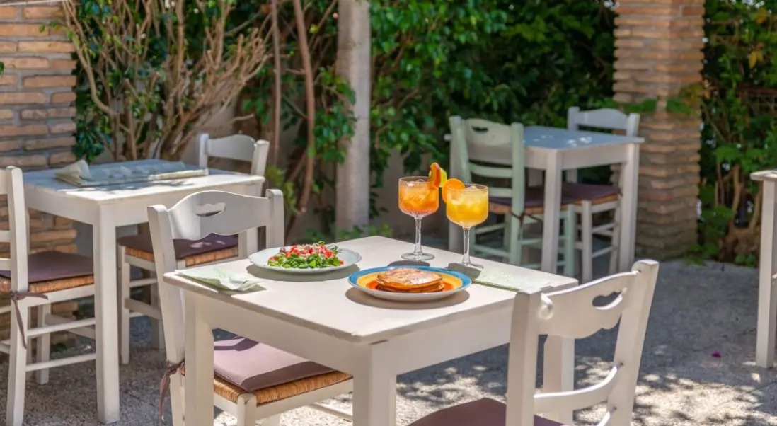 Restauracja i jedzenie w hotelu Costa Azurra