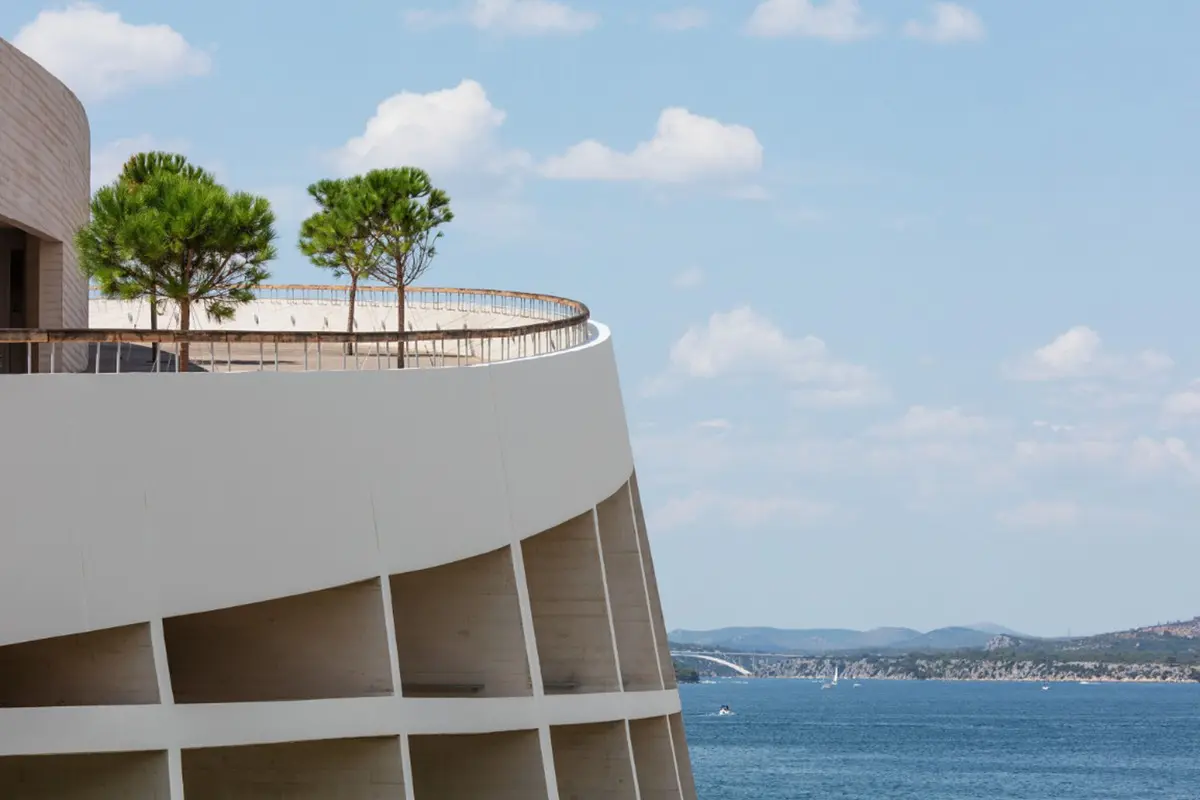 D-Resort — D-RESORT