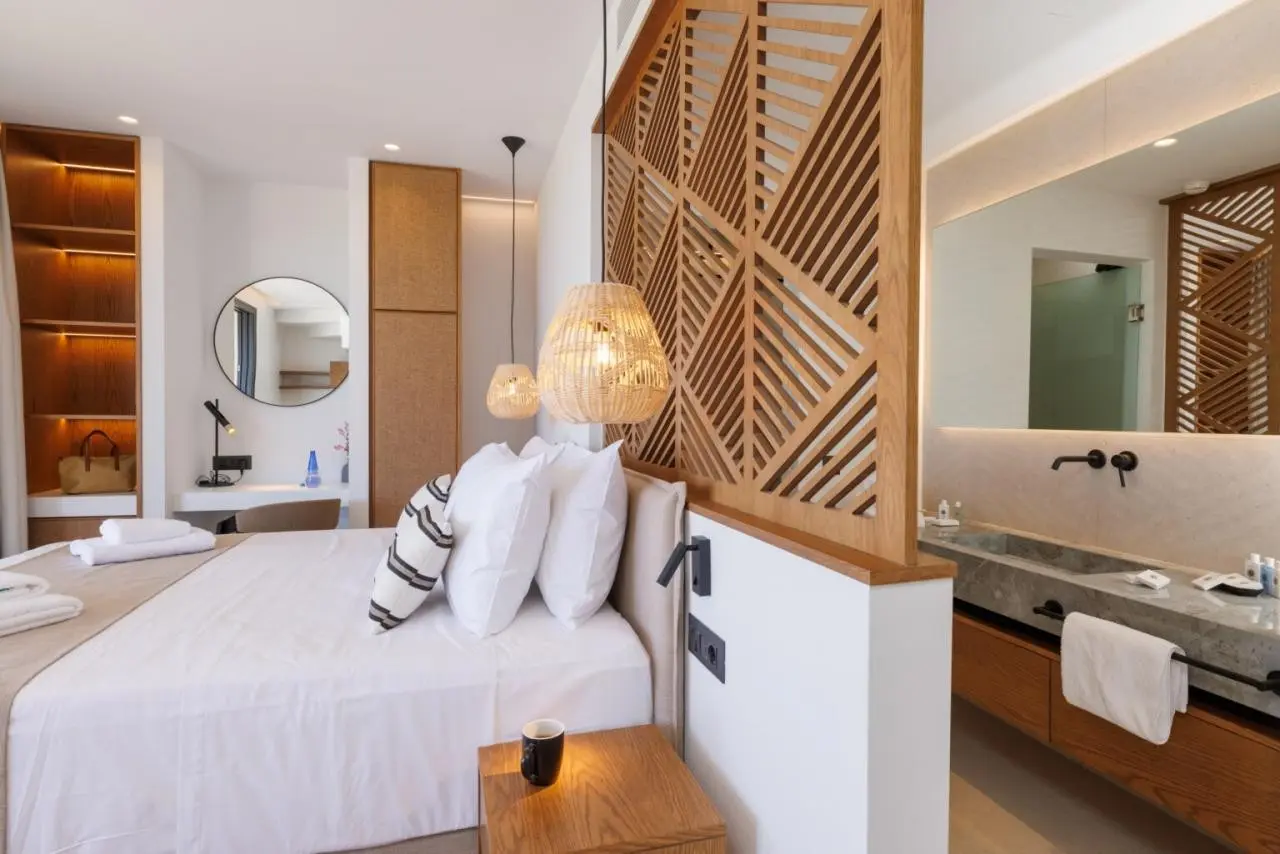 Deos Luxury Suites — DEOS LUXURY SUITES