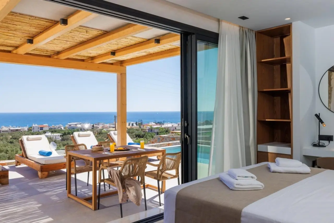 Deos Luxury Suites — DEOS LUXURY SUITES