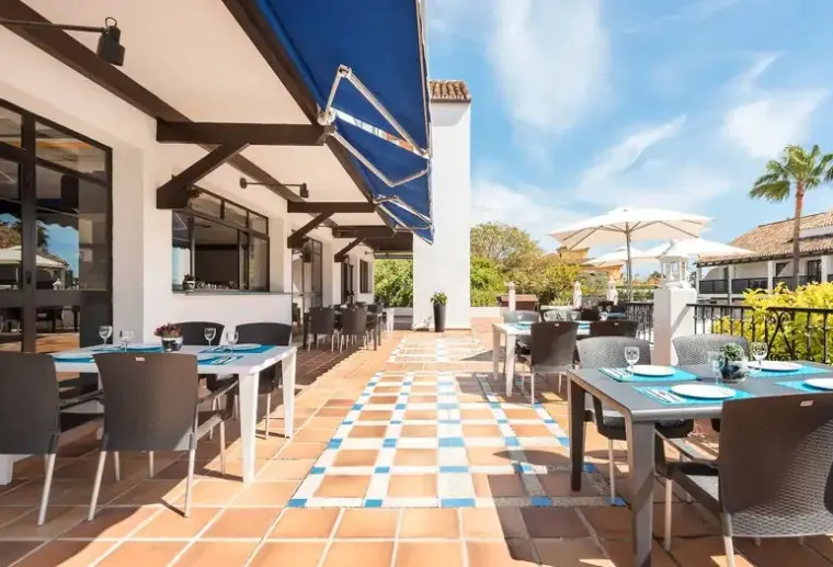Restauracja i jedzenie w hotelu Diana Park