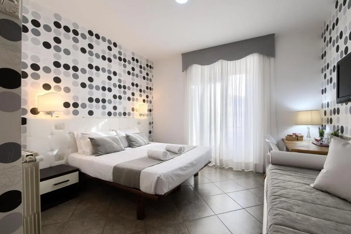 Domus Pietro Inn — DOMUS PIETRO INN