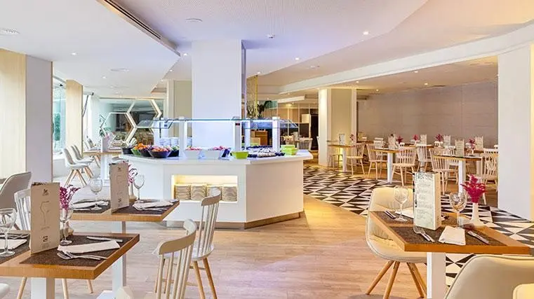 Dream Tigotan Lovers & Friends Playa De Las Américas — DREAM TIGOTAN LOVERS & FRIENDS PLAYA DE LAS AMÉRICAS