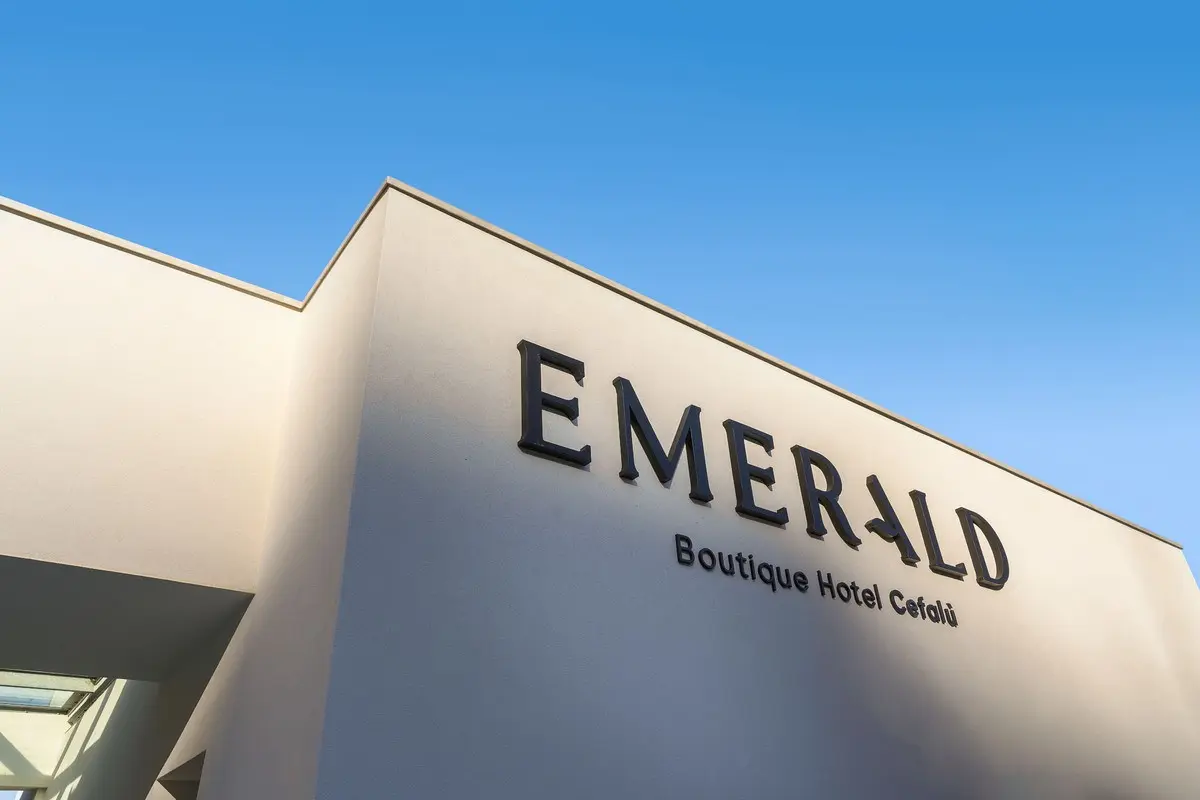 Hotel Emerald Hotel Residence