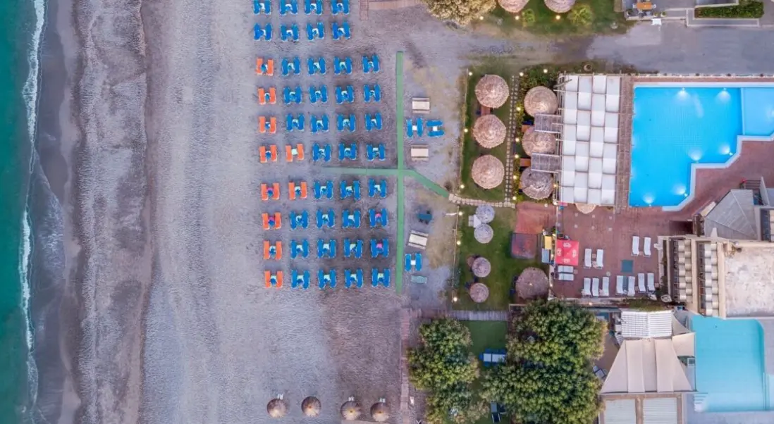 Obiekt hotelu Erato Beach Hotel - Adults Only