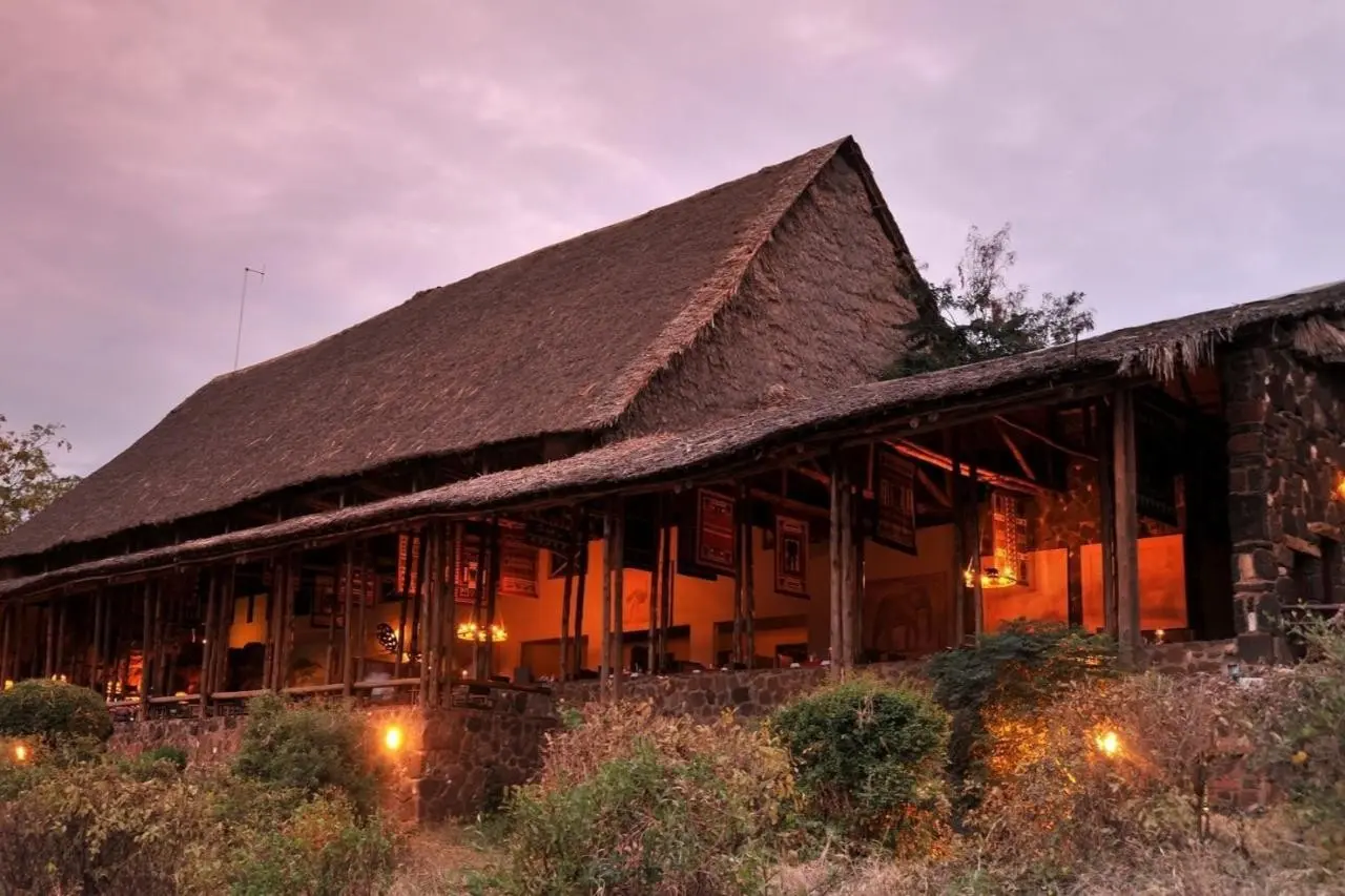 EXIMdiscovery - Czerwona Ziemia i Mgły Kilimandżaro — gallery