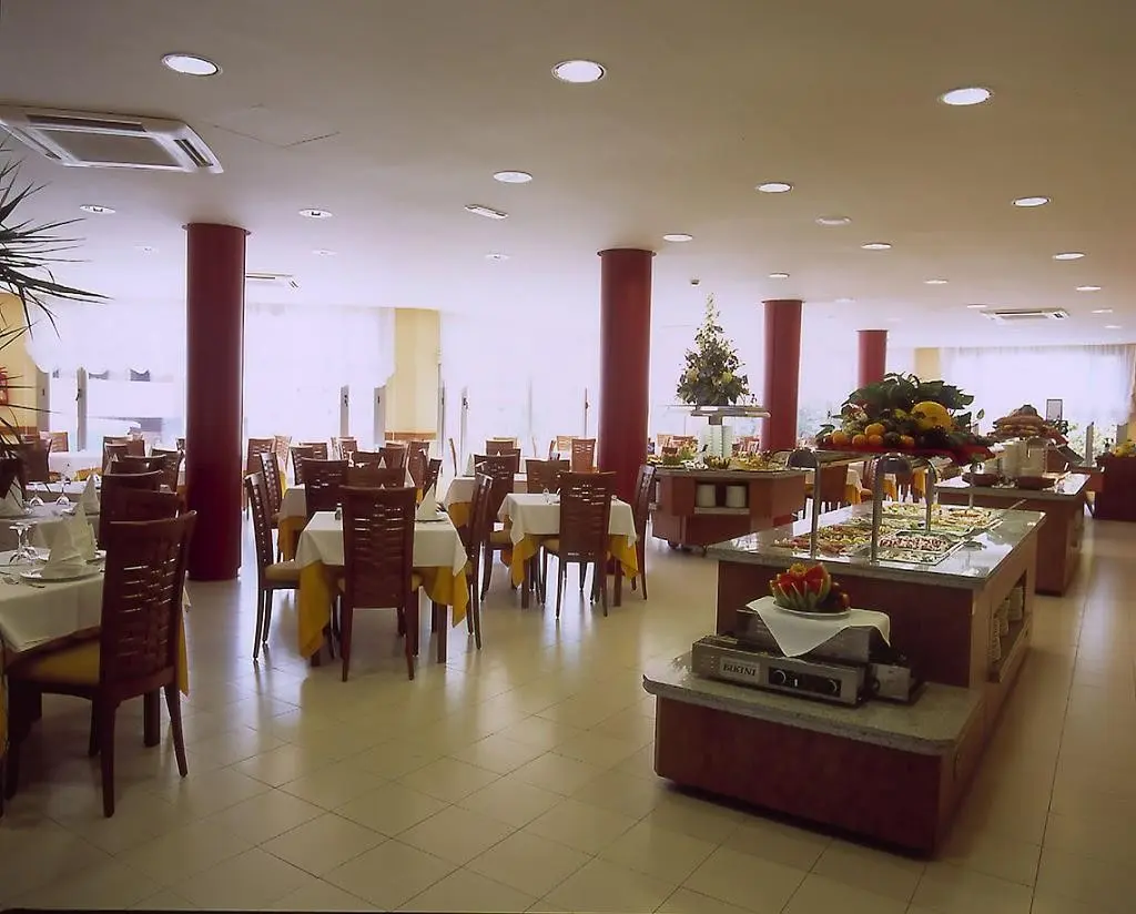 Fenals Garden — FENALS GARDEN