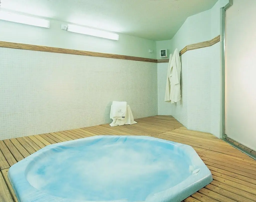 Fenals Garden — FENALS GARDEN