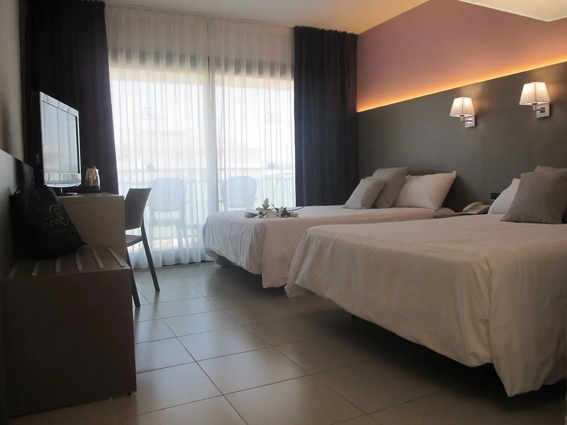 Fenals Garden — FENALS GARDEN