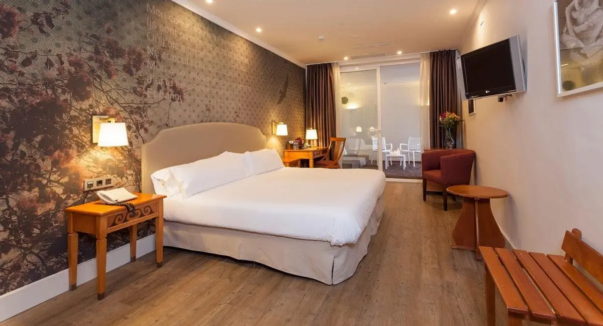 Fenix Torremolinos Adults Only Recommended — FENIX TORREMOLINOS ADULTS ONLY RECOMMENDED