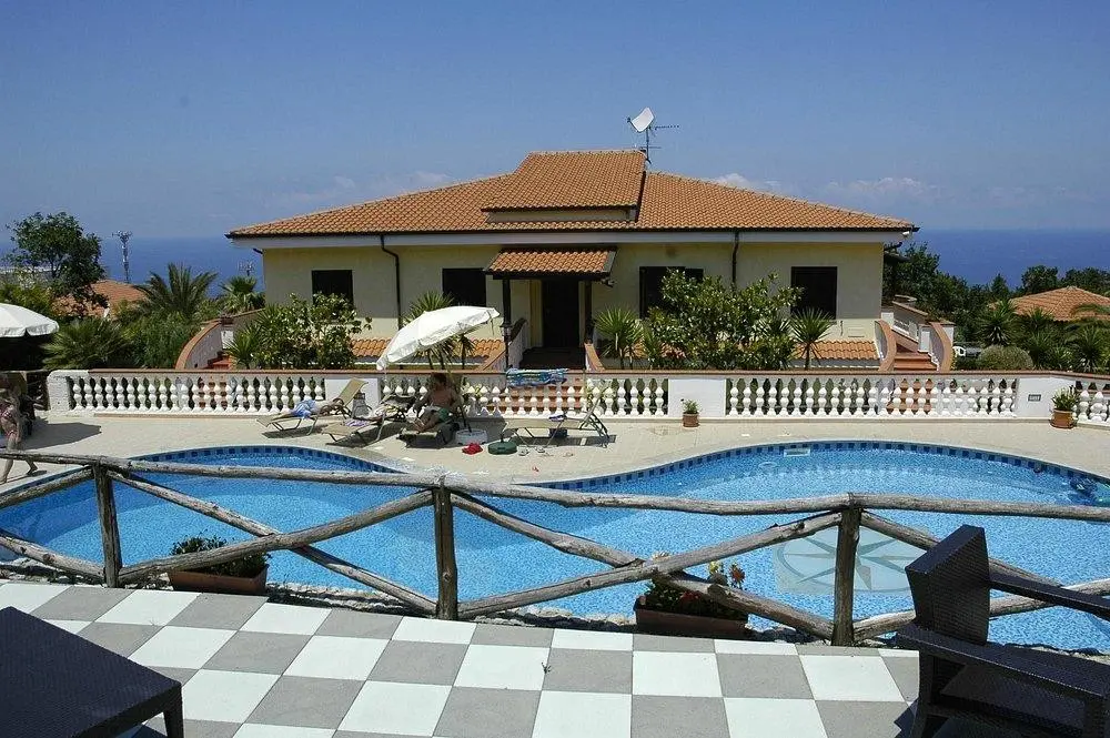 Fonte Di Bagnaria — FONTE DI BAGNARIA