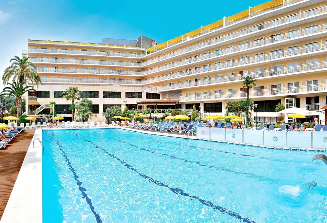 Hotel GHT Oasis Park (Lloret de Mar) w Hiszpania (Costa Brava) - oferta last minute