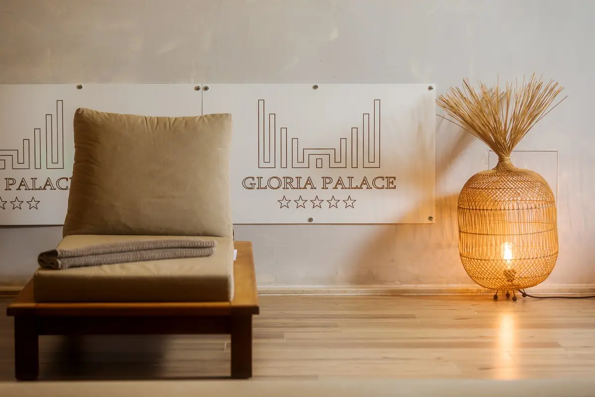Gloria Palace — GLORIA PALACE