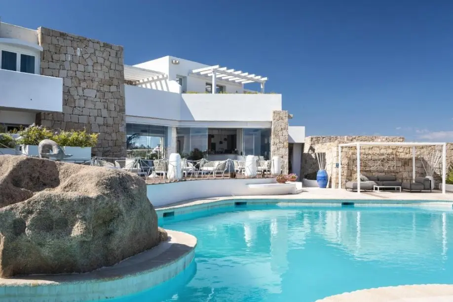 Gran Relais Dei Nuraghi — GRAN RELAIS DEI NURAGHI