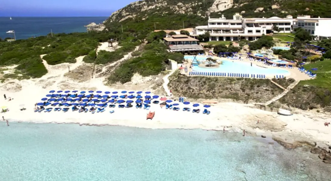 Plaża przy hotelu Grand Hotel Capo Testa