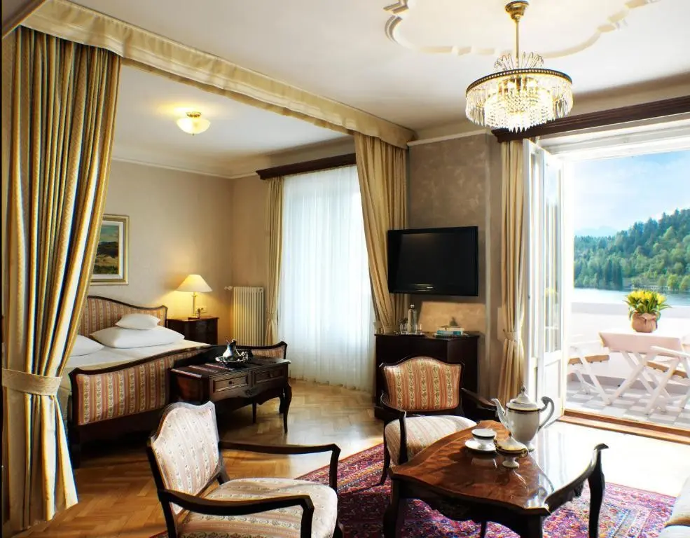 Grand Hotel Toplice — GRAND HOTEL TOPLICE