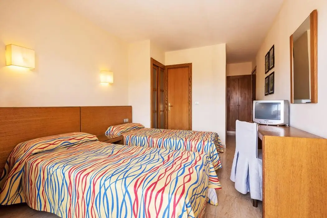 H Top Palm Beach — H TOP PALM BEACH