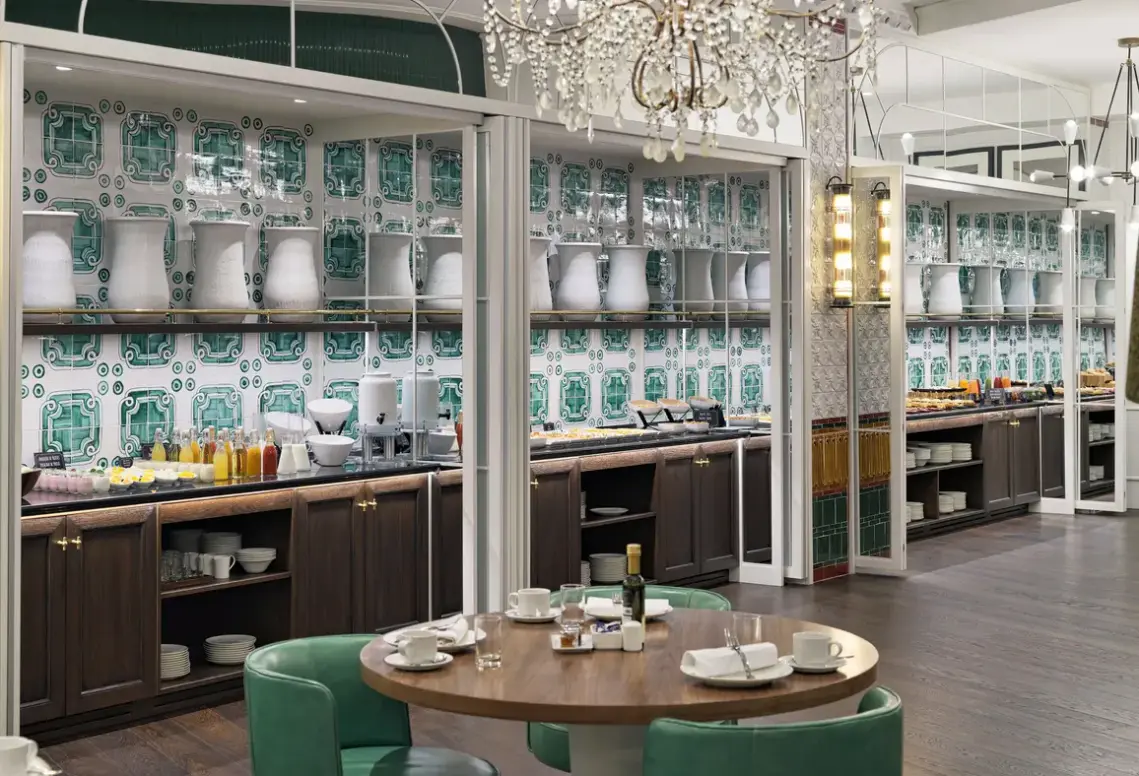 Restauracja i jedzenie w hotelu H10 Madison