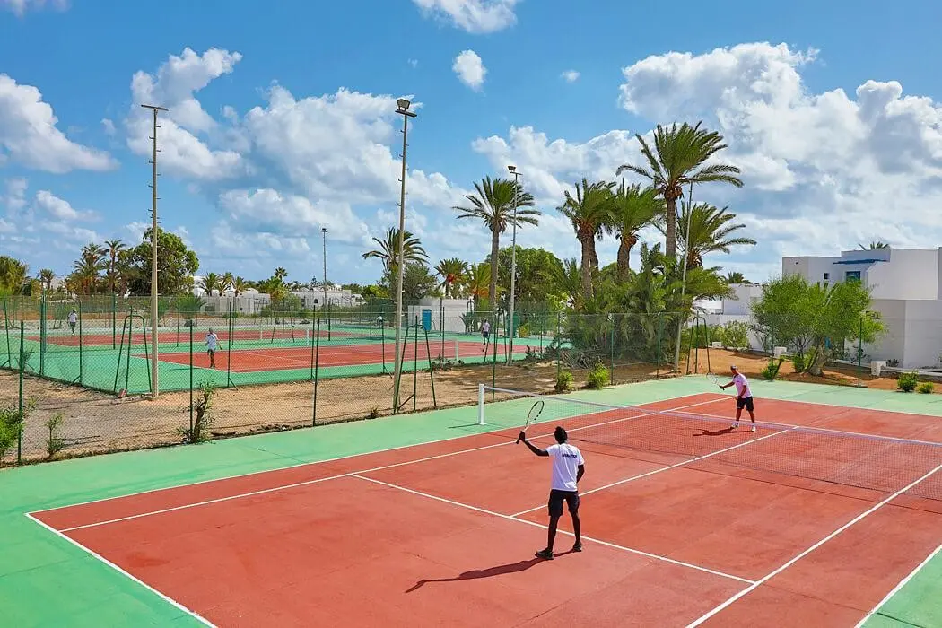 Hari Club Beach Resort — HARI CLUB BEACH RESORT