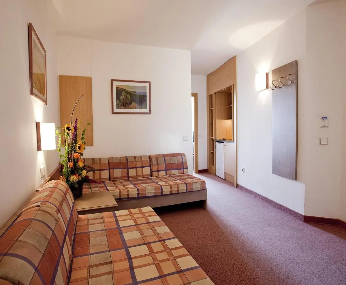 Hl Rondo — HL RONDO