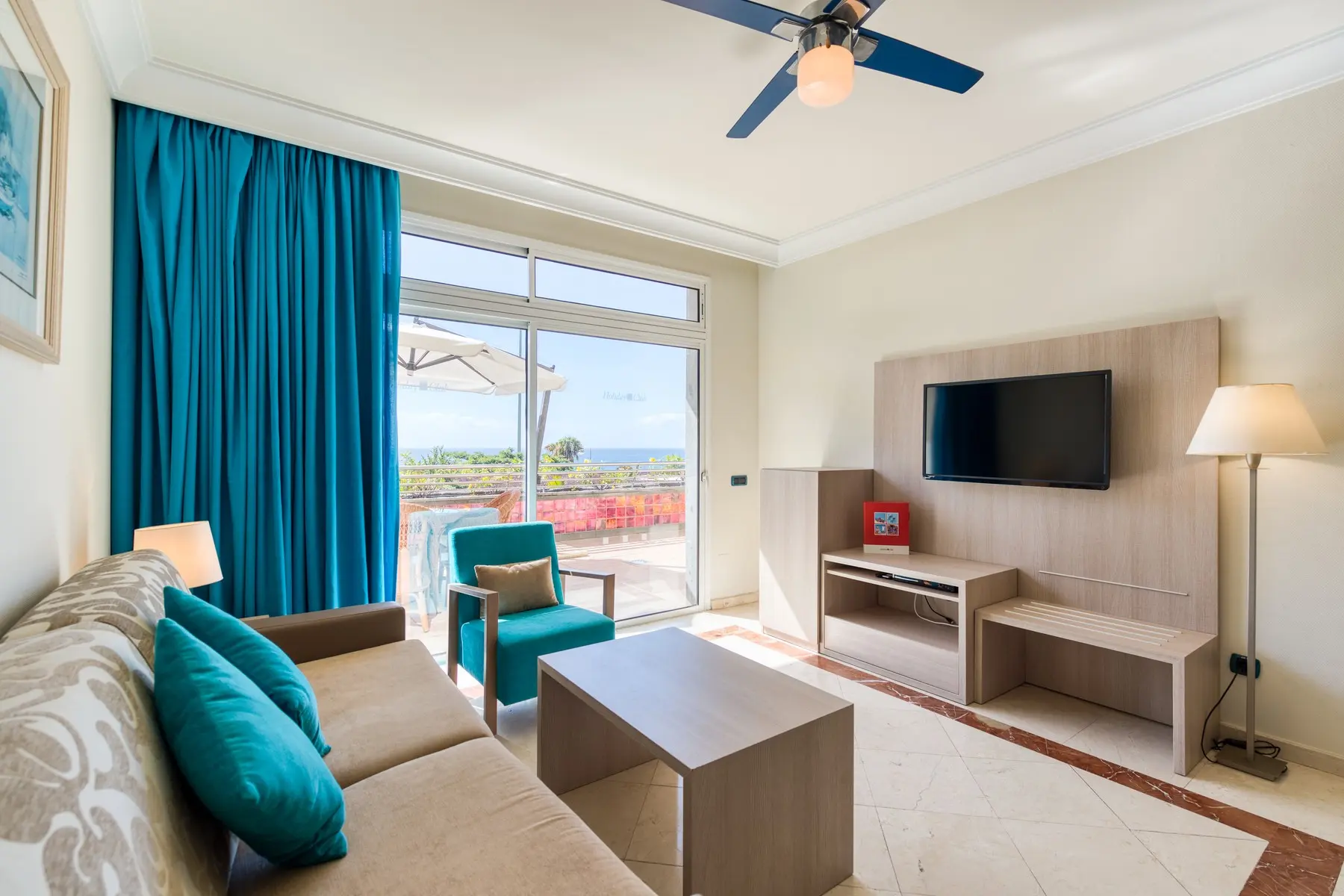 Holiday Club Sol Amadores — HOLIDAY CLUB PLAYA AMADORES