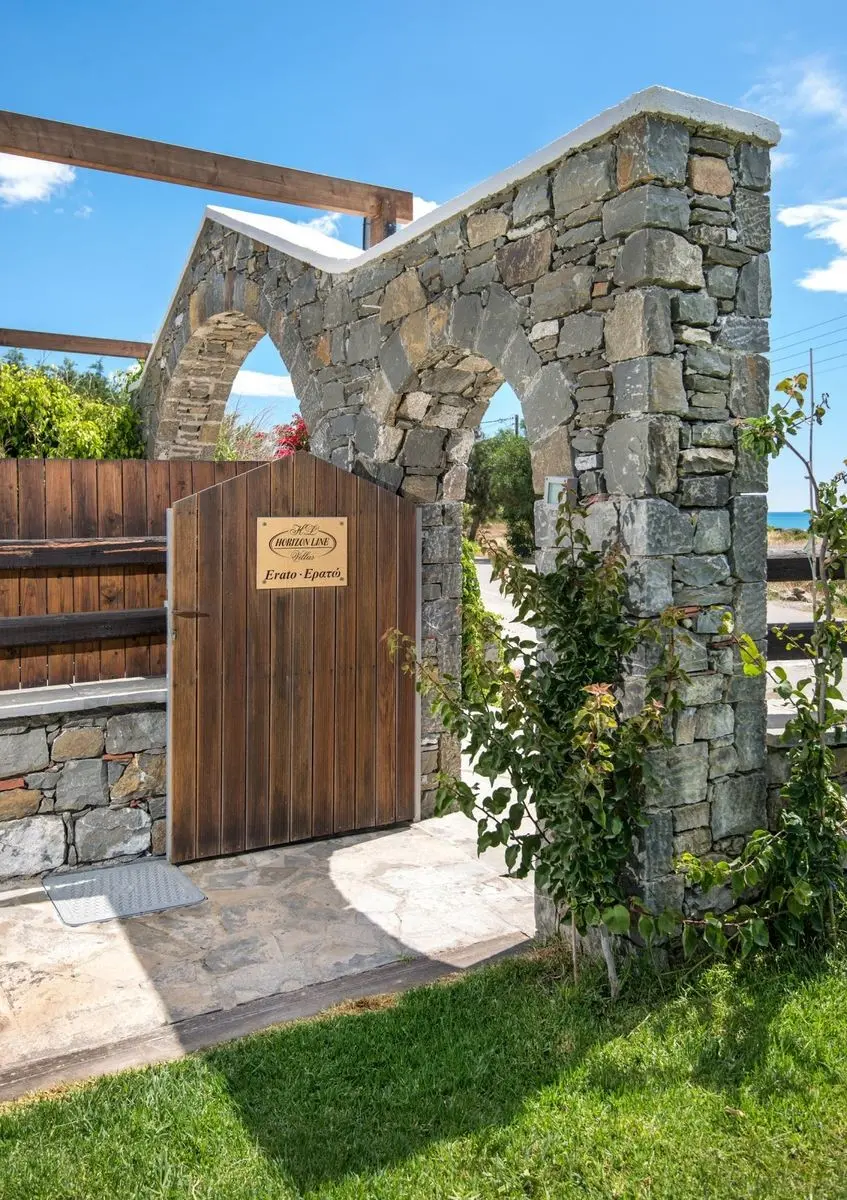 Horizon Line Villas — HORIZON LINE VILLAS