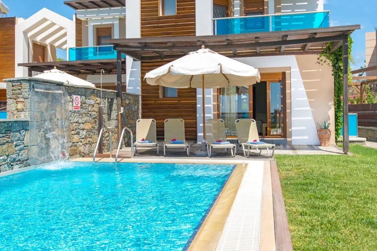 Horizon Line Villas — HORIZON LINE VILLAS