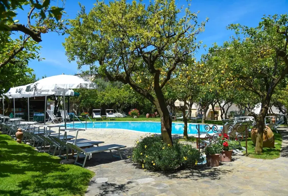 Basen w hotelu Hotel Antiche Mura