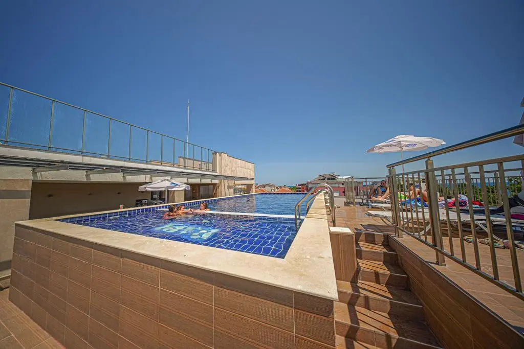 Hotel Cinema — CINEMA