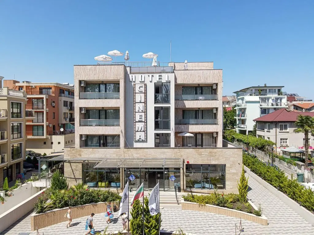 Hotel Cinema — CINEMA