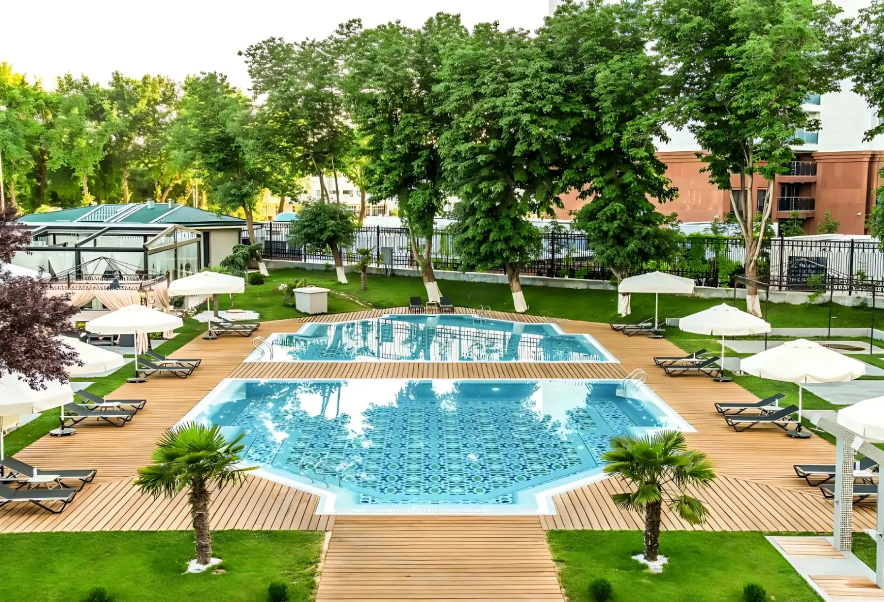 Basen w hotelu Hotel City Palace Tashkent