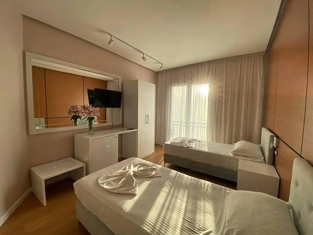 Hotel Edart — HOTEL EDART