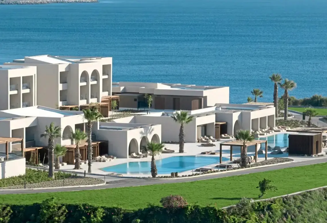 Basen w hotelu Hotel Elissa Lifestyle Resort