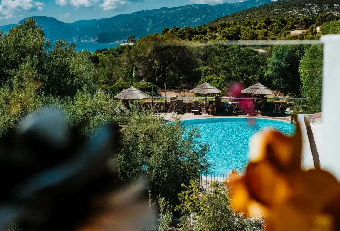 Basen w hotelu Hotel I Ginepri