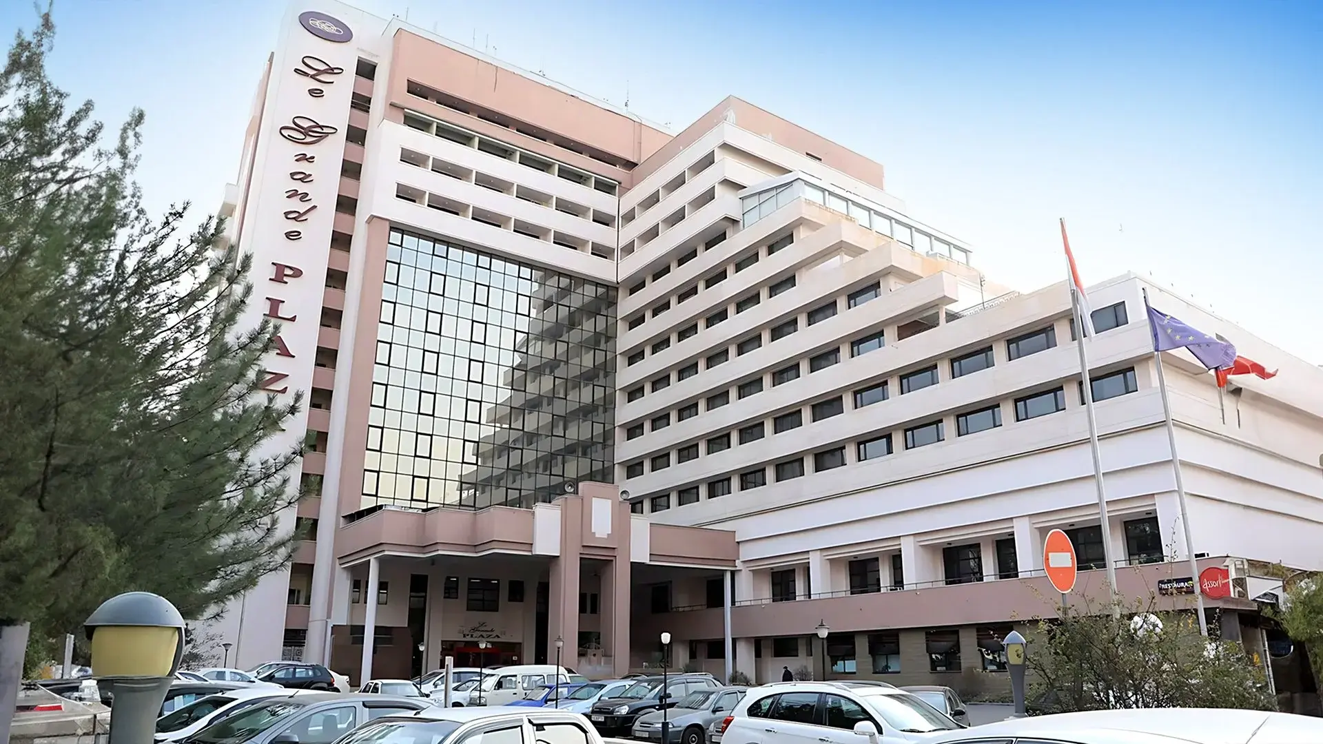 Hotel Hotel Le Grande Plaza