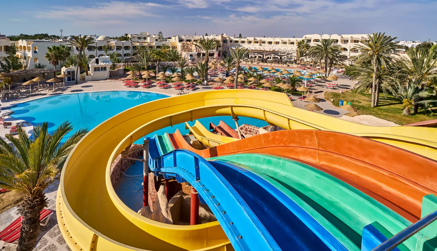 Basen w hotelu Hotel Les Quatre Saisons & Aqua Park