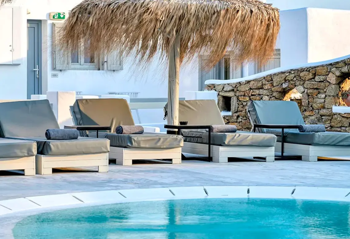 Basen w hotelu Hotel Nodo Boutique