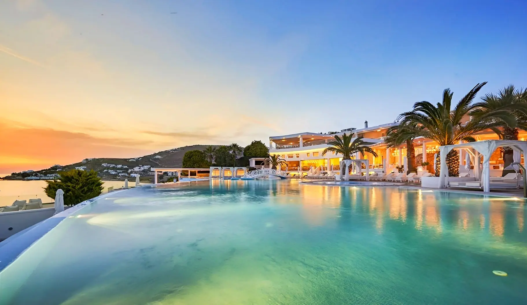 Basen w hotelu Hotel Saint John Mykonos
