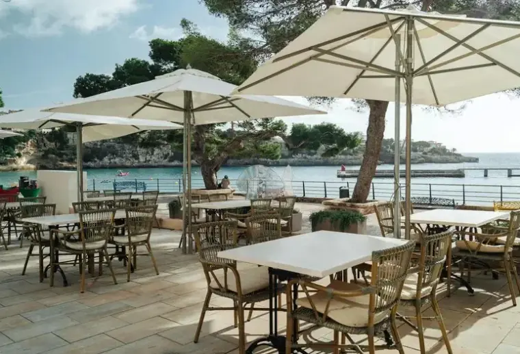 Restauracja i jedzenie w hotelu Hotel Thb Felip