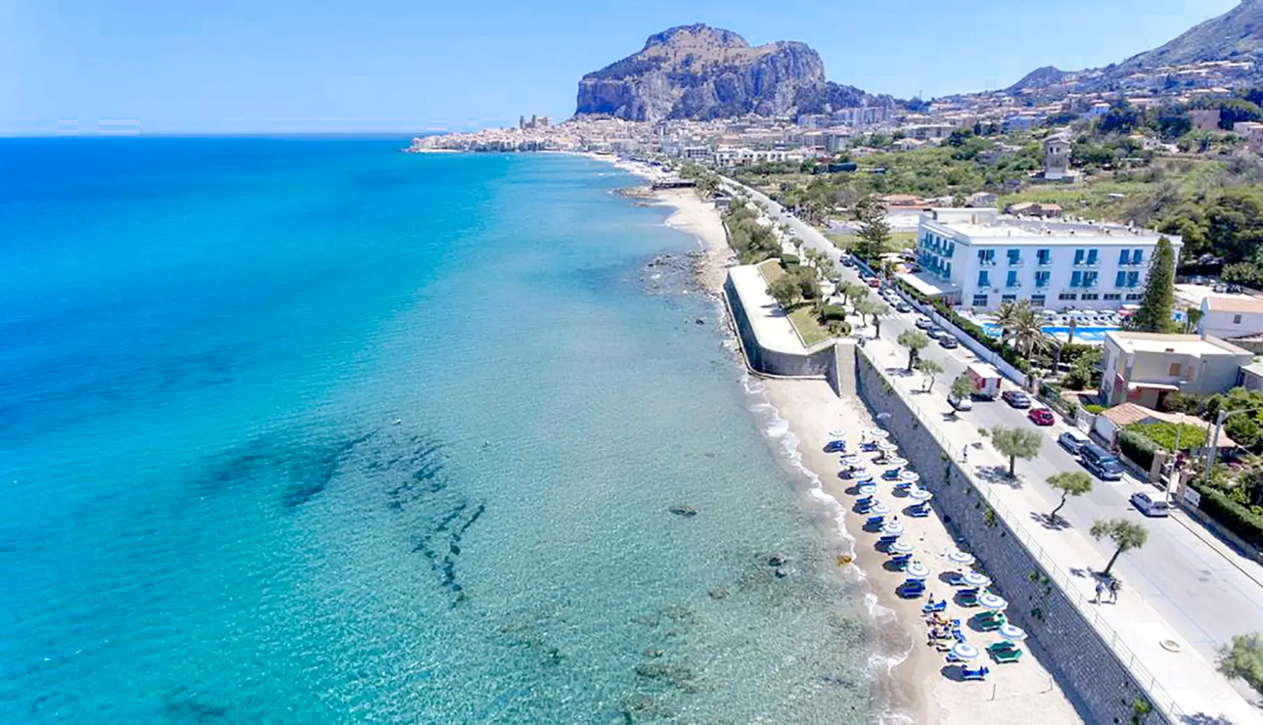 Plaża przy hotelu Hotel Tourist Cefalu