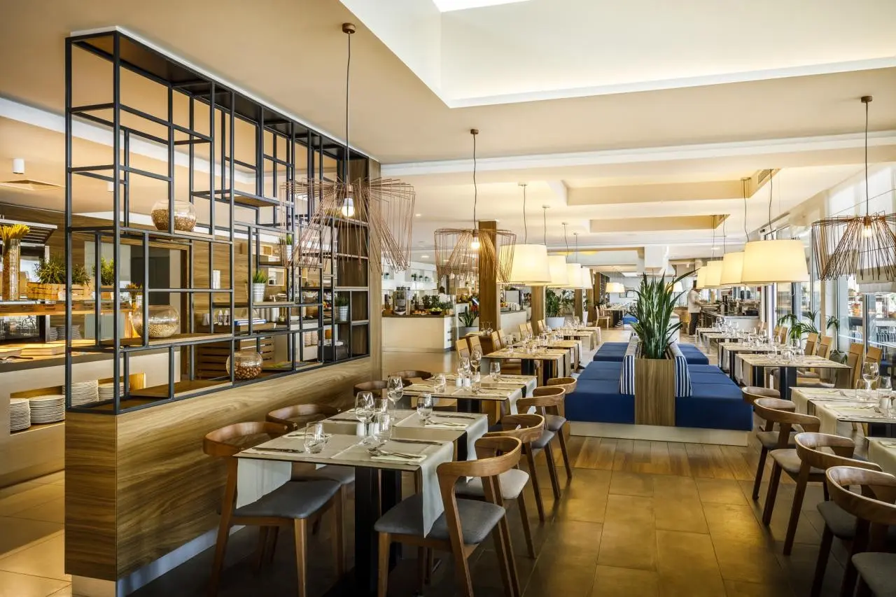 Hotel Valamar Girandella Maro Suites — GIRANDELLA RESORT VALAMAR COLLECTION - FAMILY HOTEL