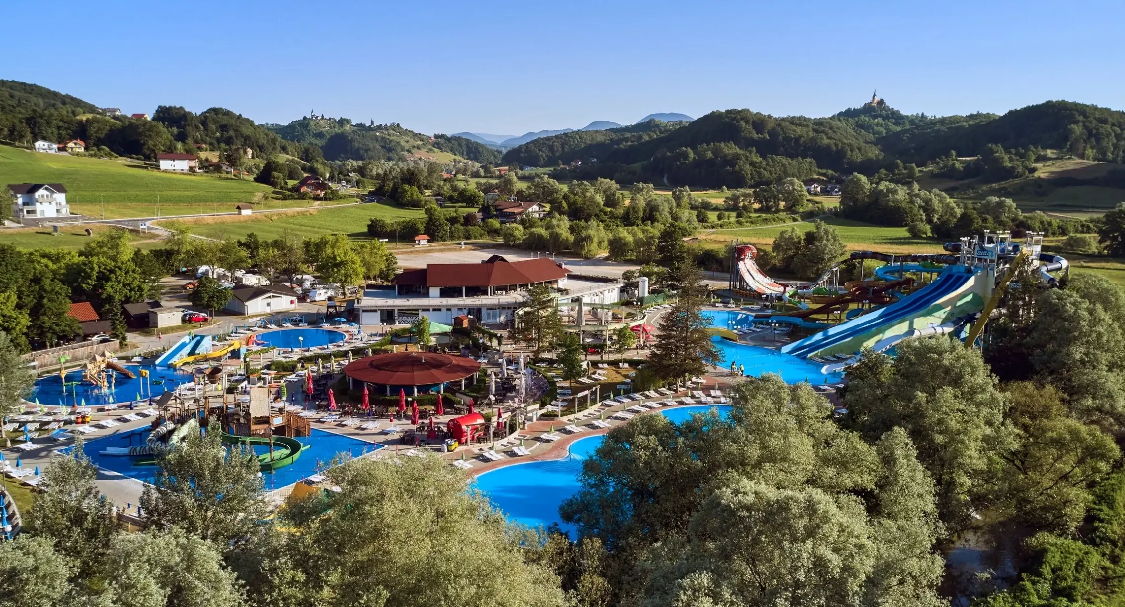 Basen w hotelu Hotel Wellness Sotelia - Terme Olimia