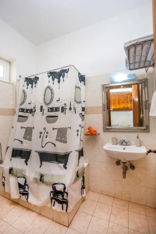 Łazienka w pokoju hotelu Iatridis Studios