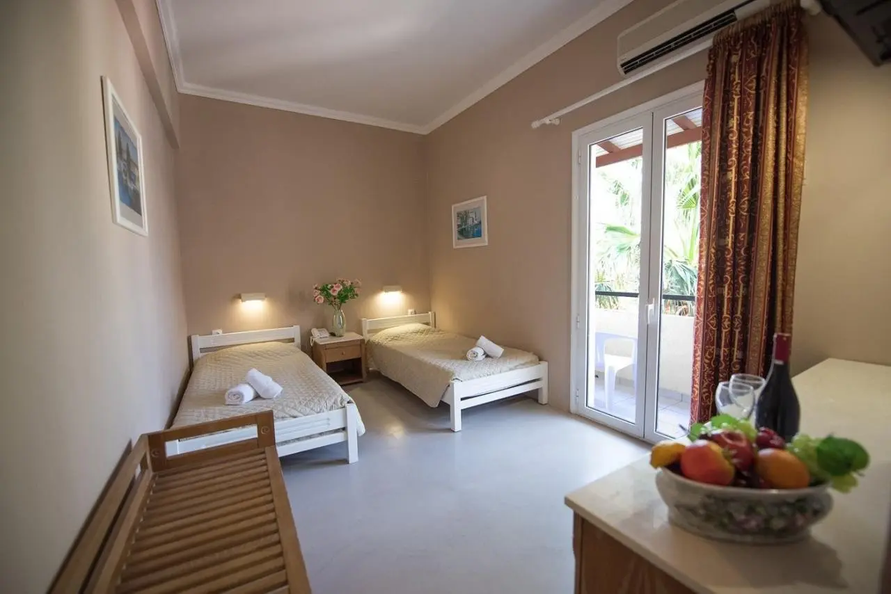 Hotel Ipsos Di Mare Beach