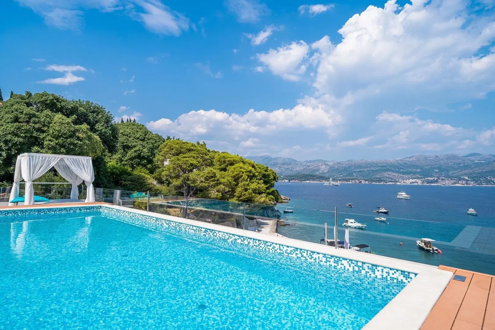 Hotel Kalamota Beach House