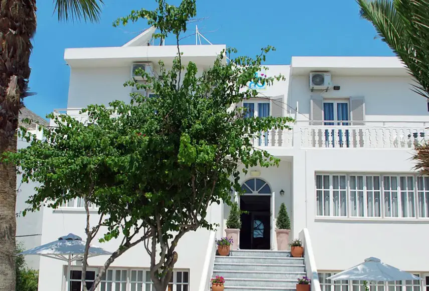 Obiekt hotelu Kamari Blu Boutique Hotel