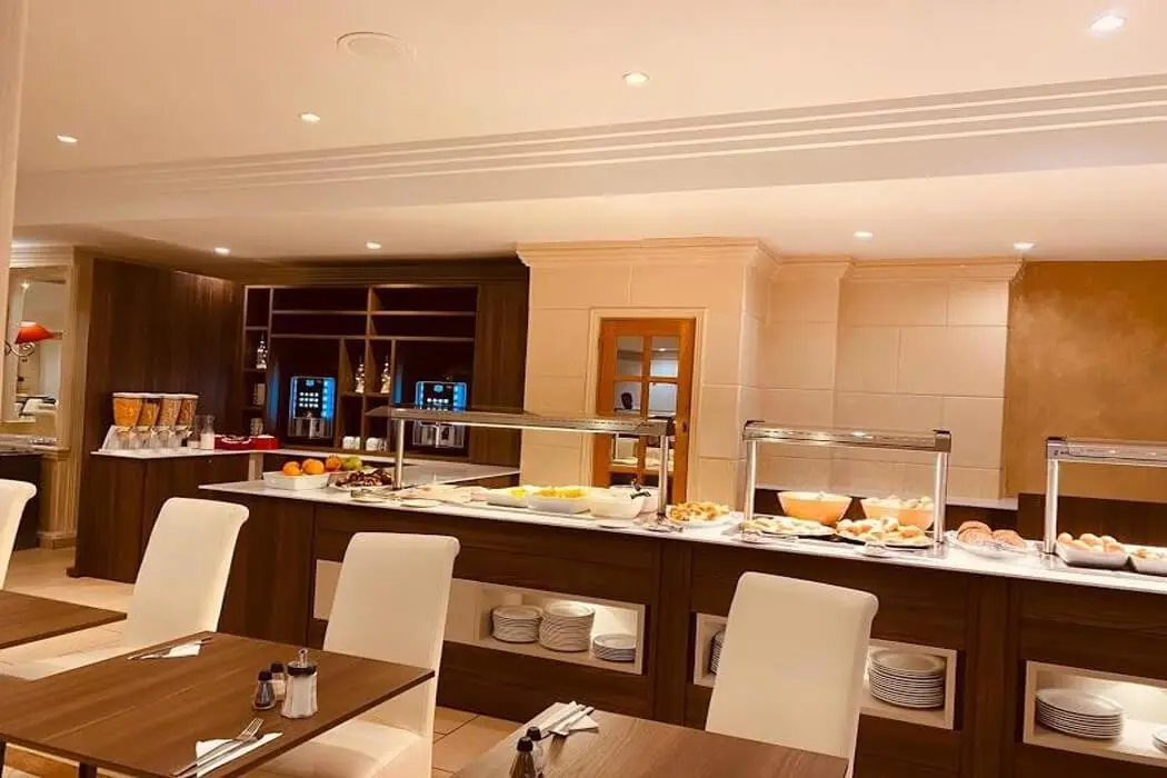 Kennedy Nova — KENNEDY NOVA