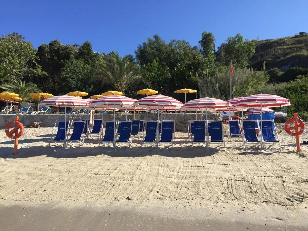 L' Ancora — L' ANCORA