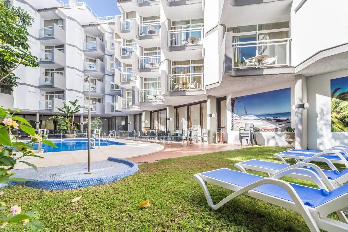 Lago Rojo — LAGO ROJO